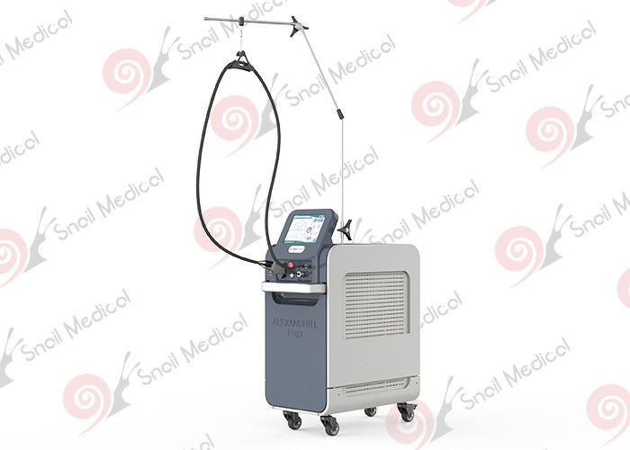 755nm Alexandrite-Laser-Haar-Abbau 800W großes Spotsize 18mm Nd Yag mit LCD-Bildschirm