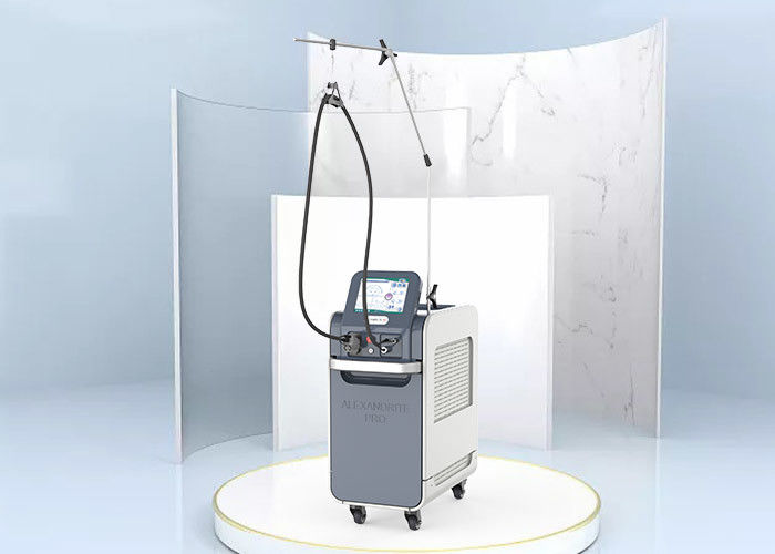 CER 1064nm 755nm leichter Max Pro Laser Hair Removal DCD Impuls-Abstand 10-60ms